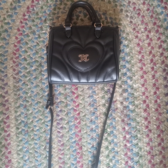 CHIC Juicy Couture Black Crossbody Purse Pre-Owned - Picture 3 of 5